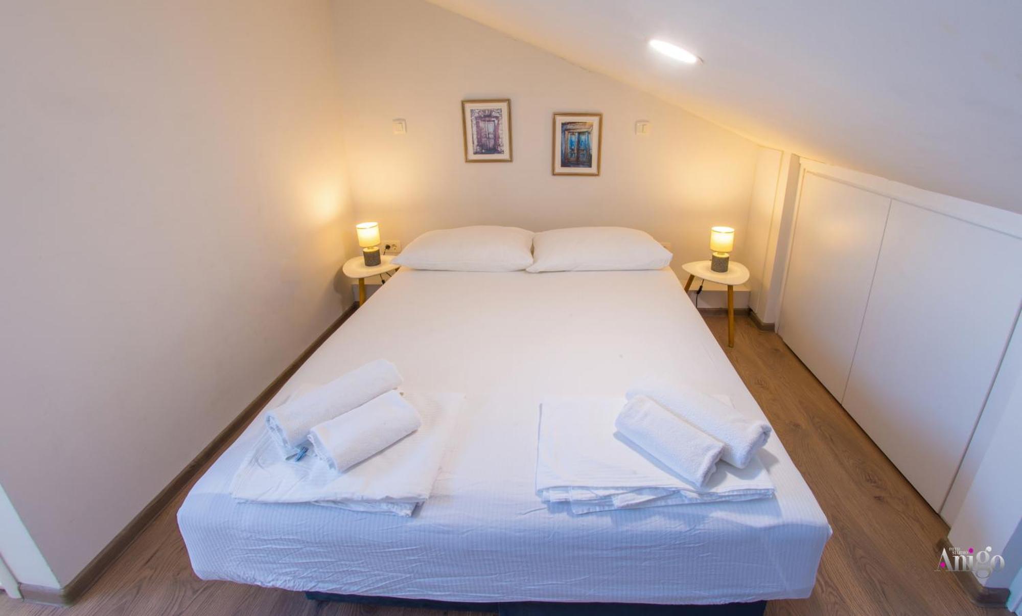 Apartments Enigma - With Private Parking 모스타르 외부 사진