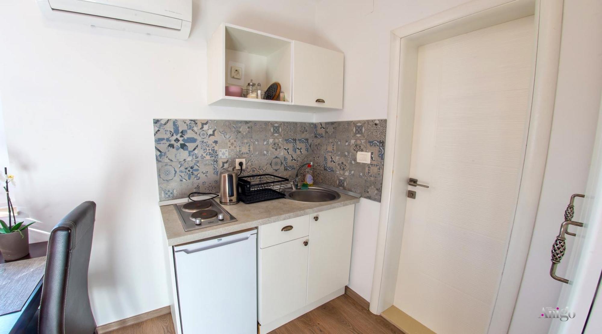 Apartments Enigma - With Private Parking 모스타르 외부 사진